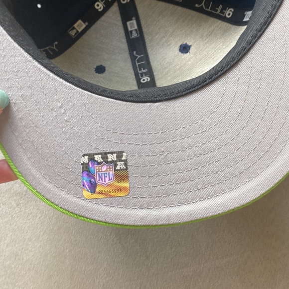 Seattle SnapBack - Picture 2 of 3